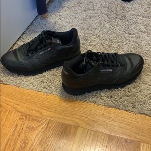 black reebok originals